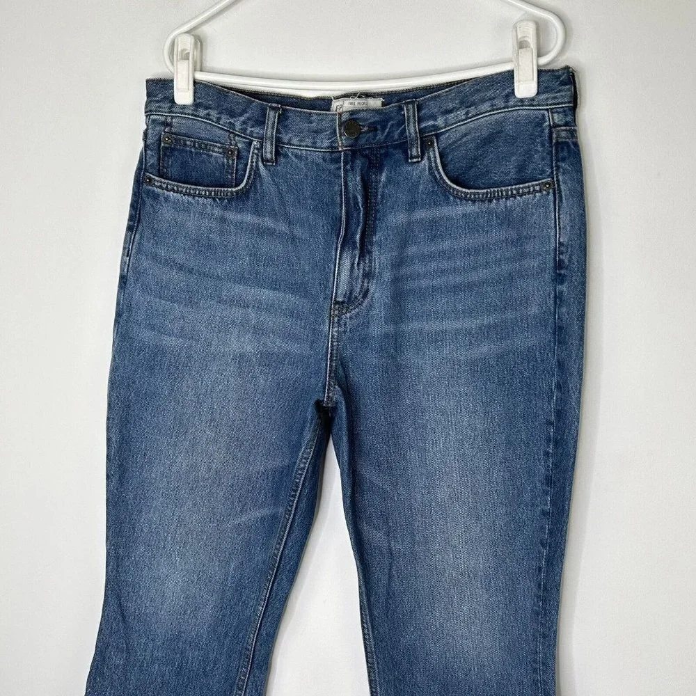 Free People‎ High Rise Boot Crop Jeans Womens Size 31 Rigid Frayed Bootcut - Picture 2 of 10